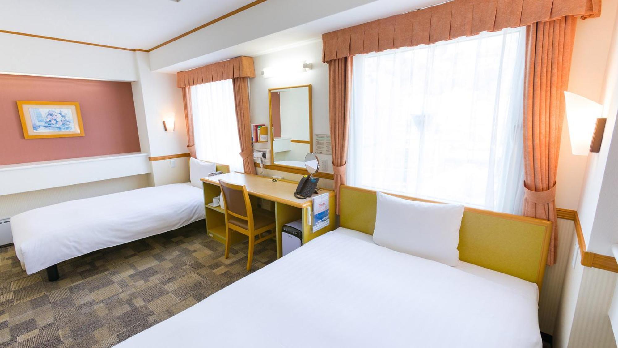 Toyoko Inn Atami Ekimae Exterior photo