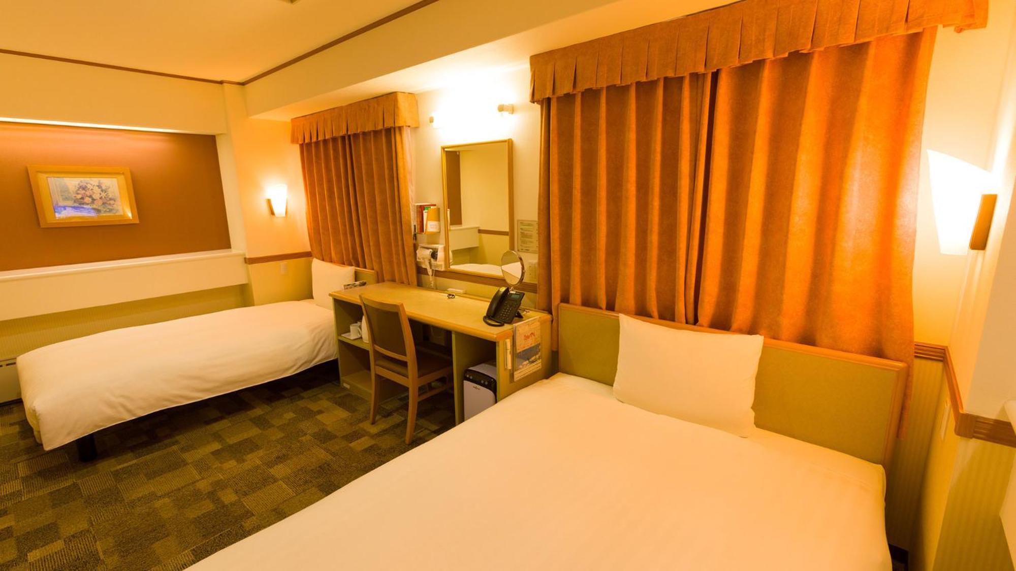 Toyoko Inn Atami Ekimae Room photo